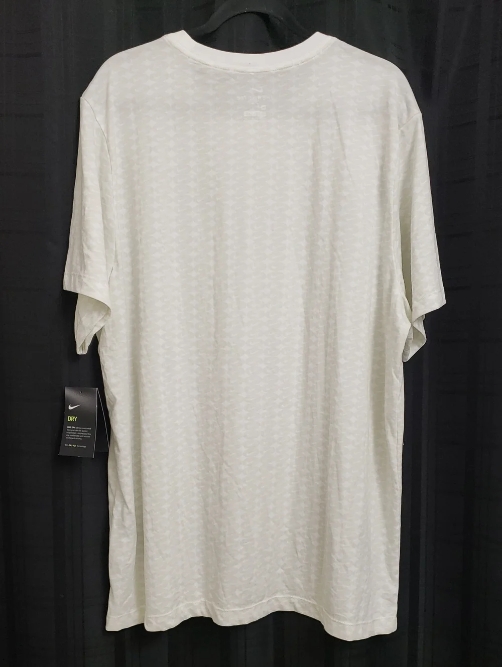 Nike Dri-FIT Men's Short-Sleeve Athletic T-Shirt. Size: XXL
